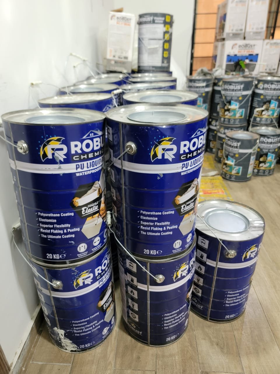 “High-Performance PU Liquid Rubber | Durable Roof & Wall Protection Pakistan”